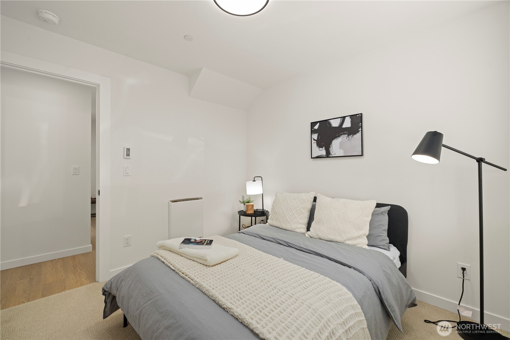 1911 A N 120th Street Property Photo 26