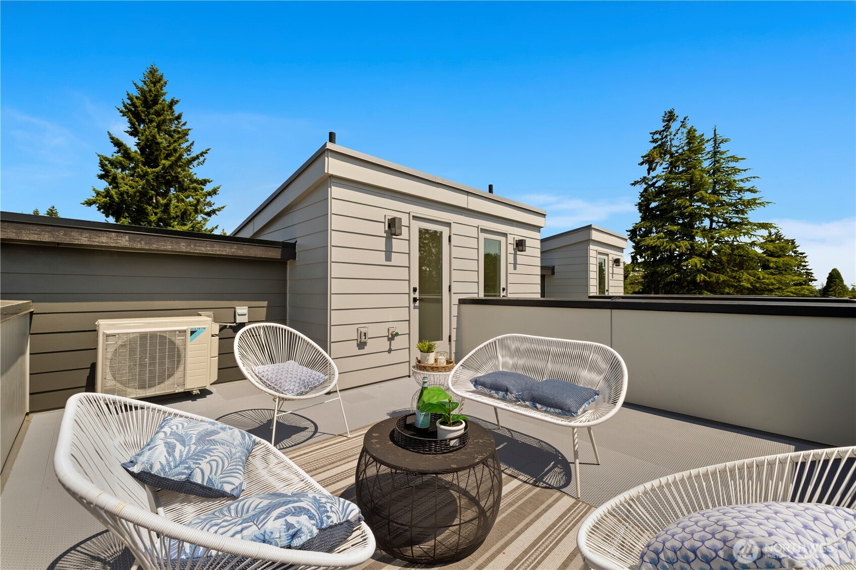 1911 A N 120th Street Property Photo 30