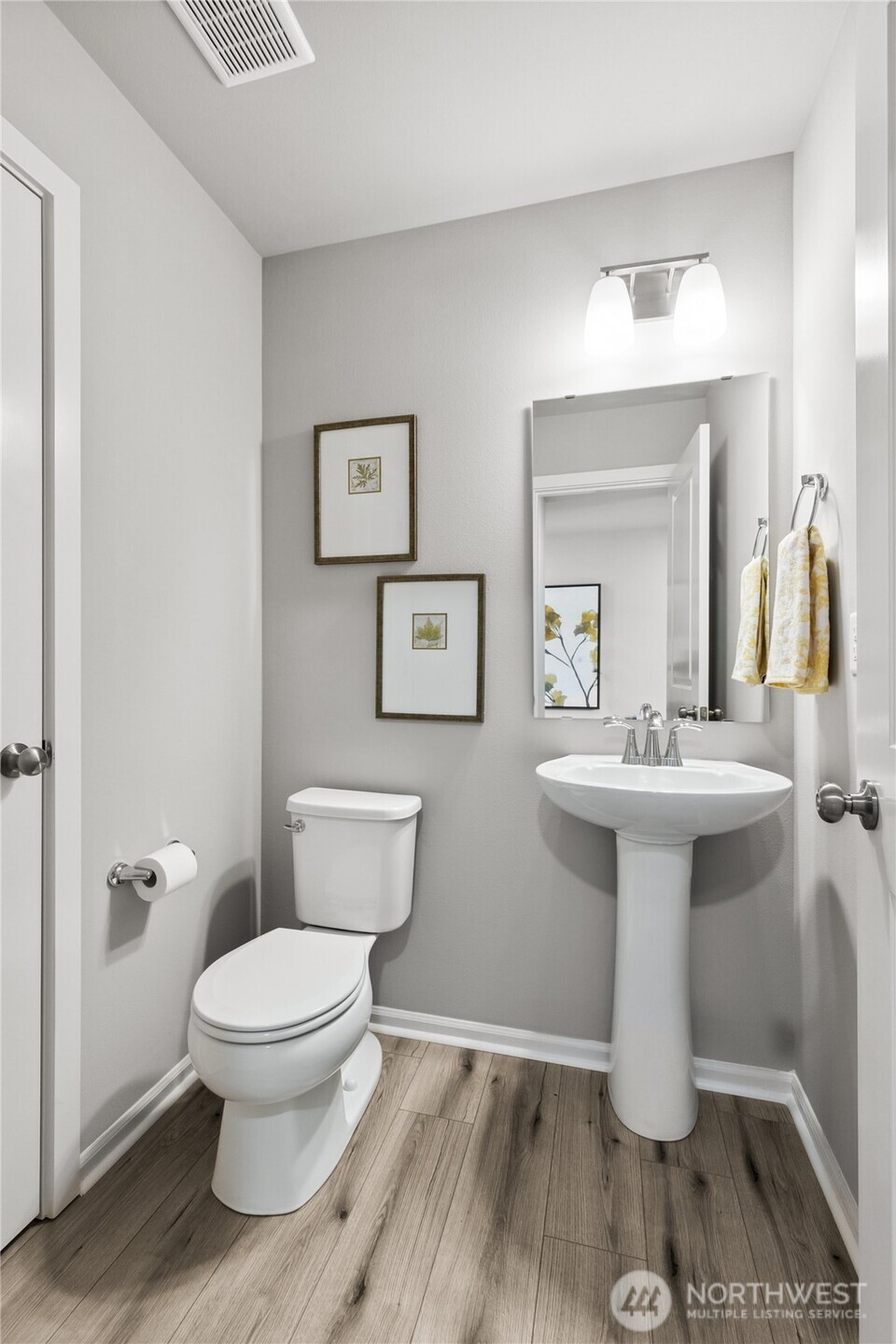 13425 323rd Avenue 216 Property Photo 3