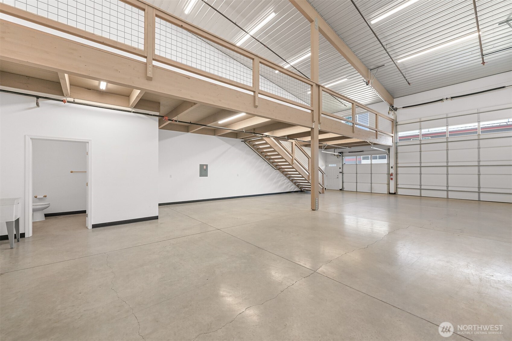 1957 Baltic Way E108 Property Photo 9