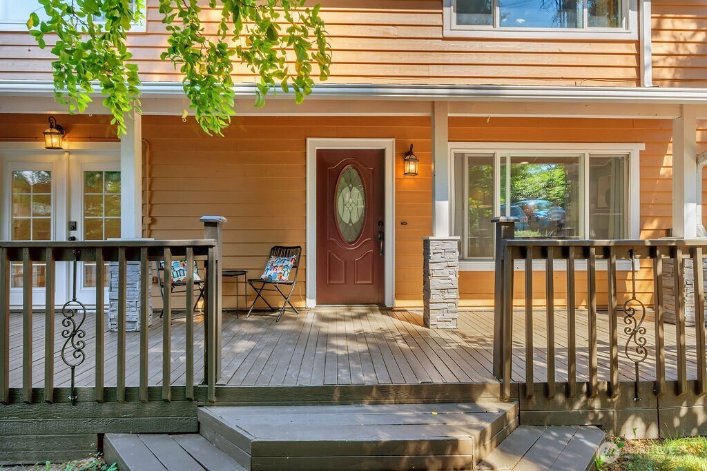 13210 9th Avenue Property Photo 1