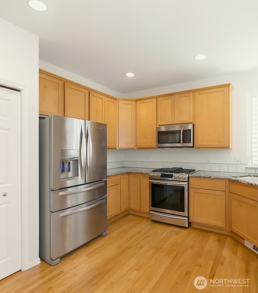 22926 Se 13th Way Property Photo 4