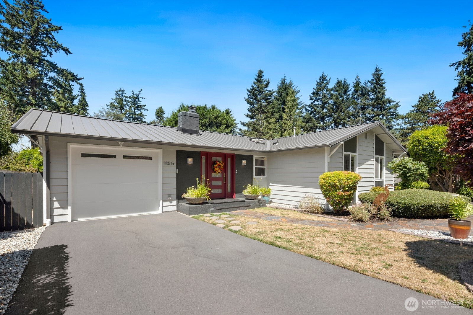 18515 3rd Place Property Photo 1