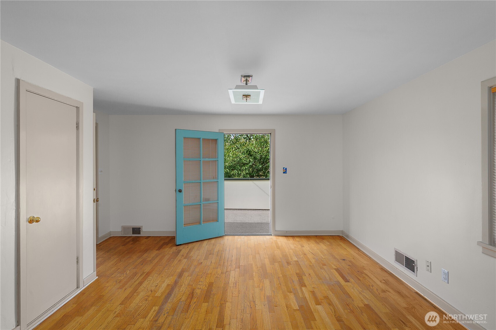 311 19th Avenue Property Photo 18