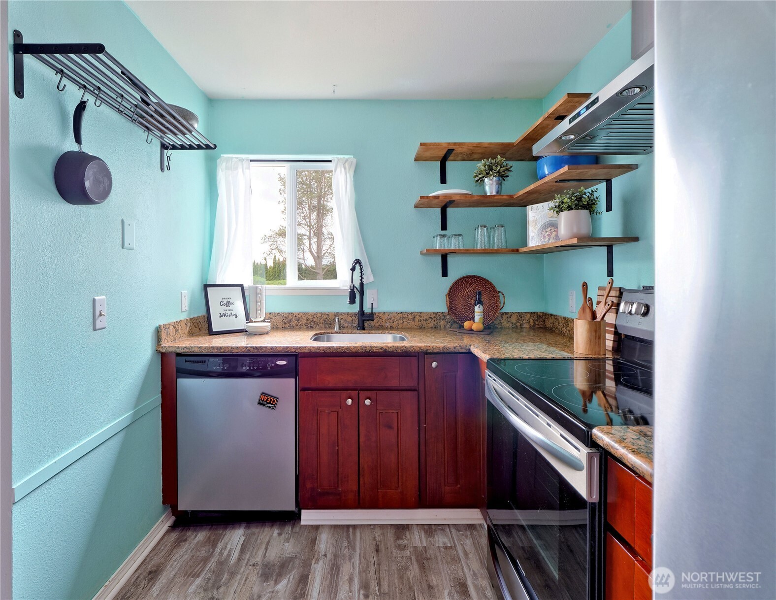 25406 106th Avenue E2 Property Photo 5