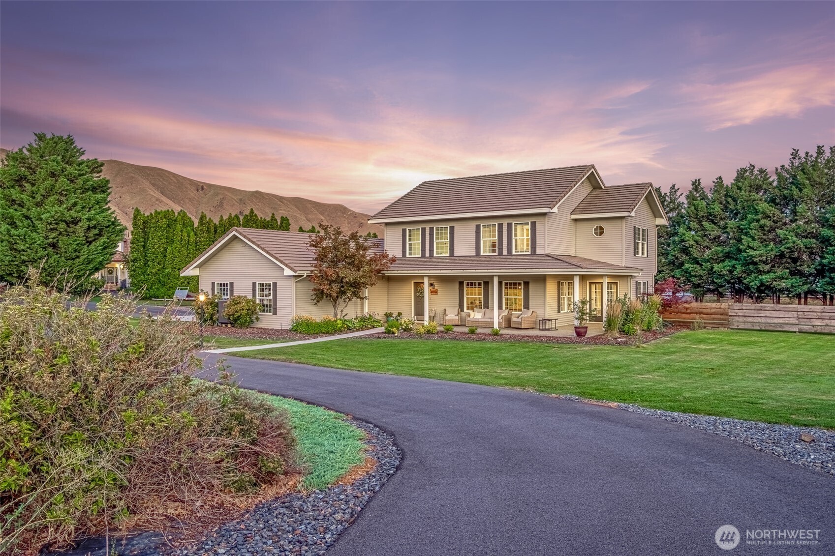 3850 Majeska Lane Property Photo 4