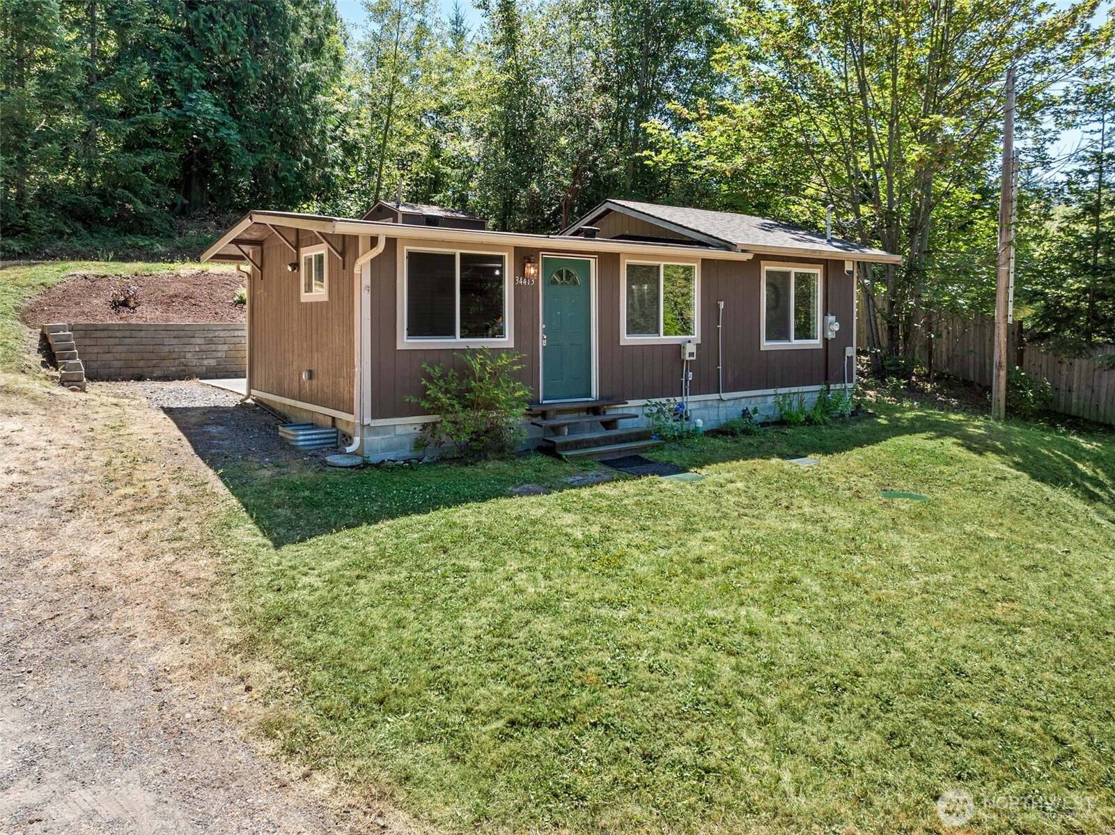 34413 Thomas Road Property Photo 1