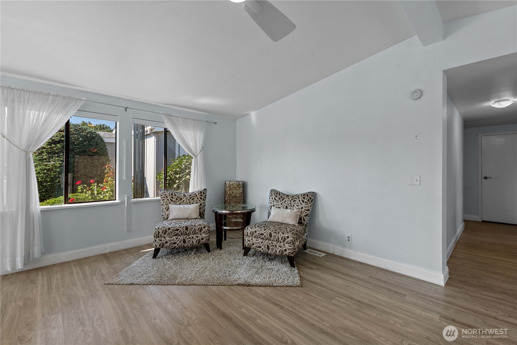 1306 Glacier Place 68 Property Photo 6