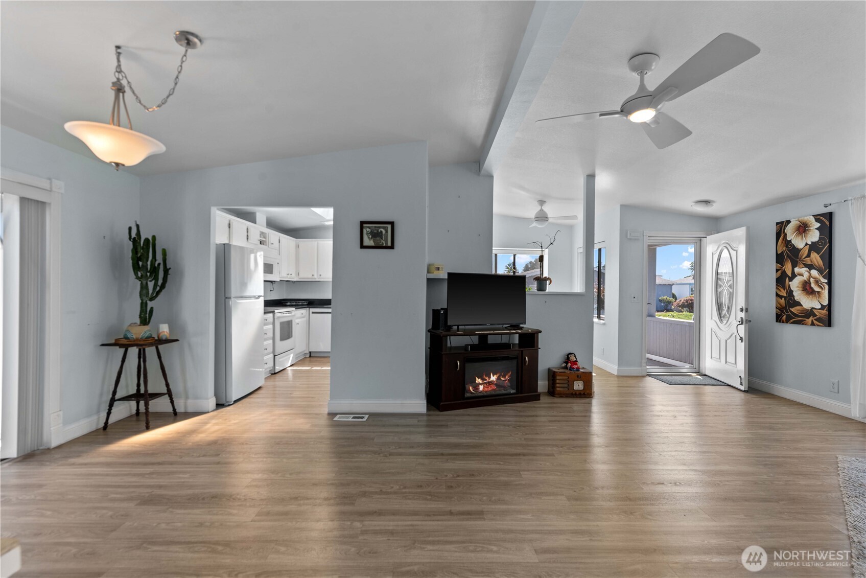 1306 Glacier Place 68 Property Photo 8