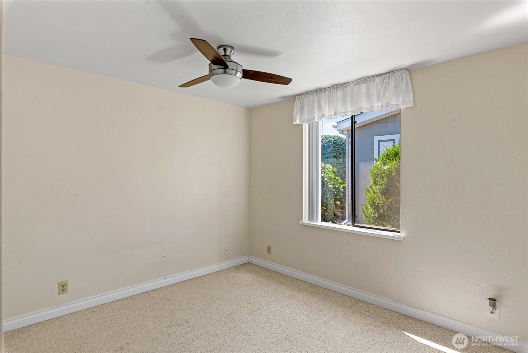 1306 Glacier Place 68 Property Photo 17