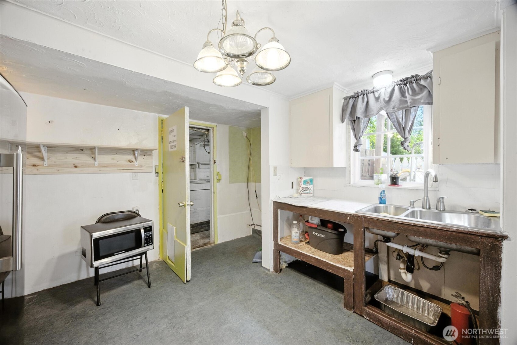 618 N 3rd Avenue Property Photo 12