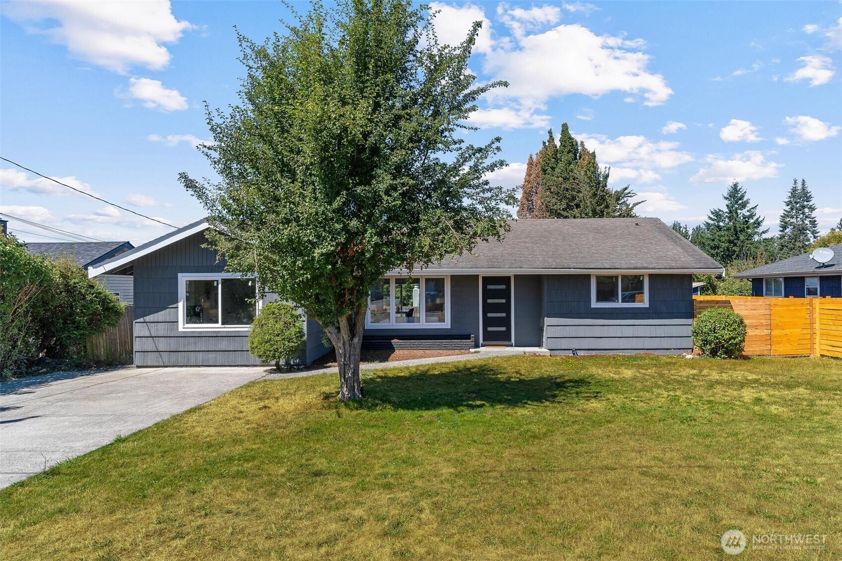 24525 35th Place Property Photo 1