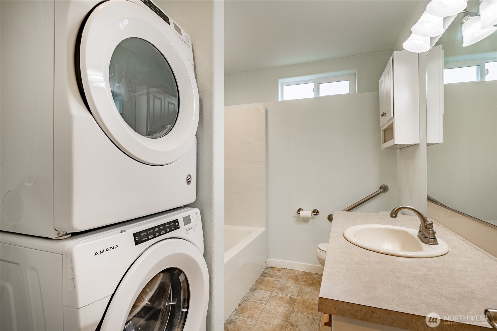 8118 Comox Road Property Photo 35