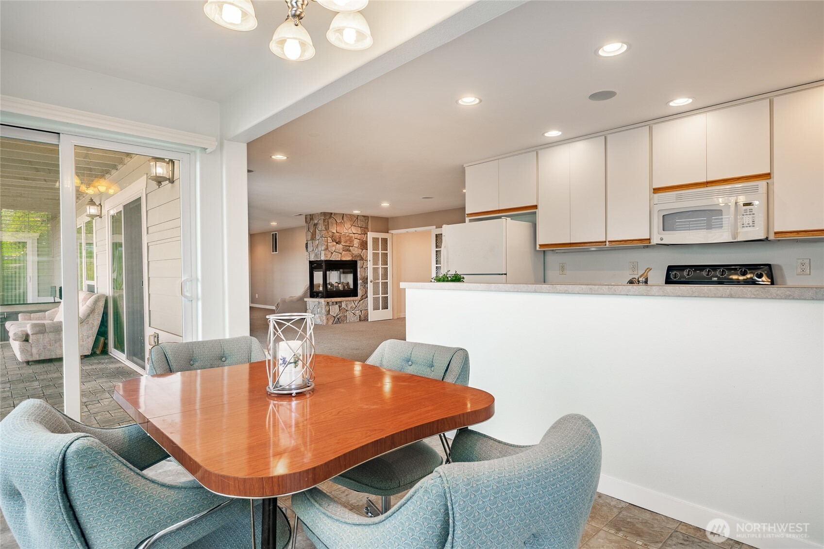 8118 Comox Road Property Photo 38