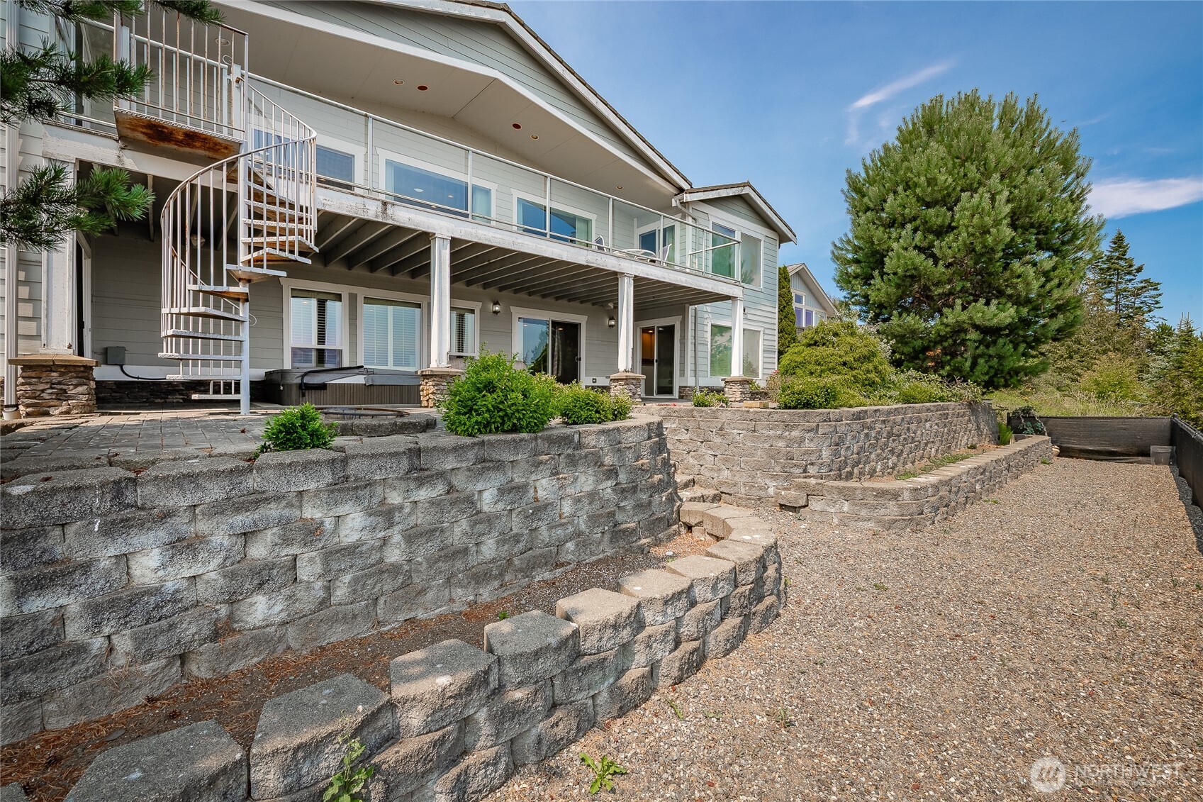 8118 Comox Road Property Photo 40