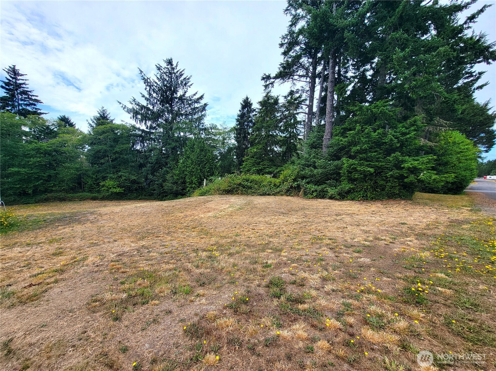 24313 Gile Place Property Photo 1