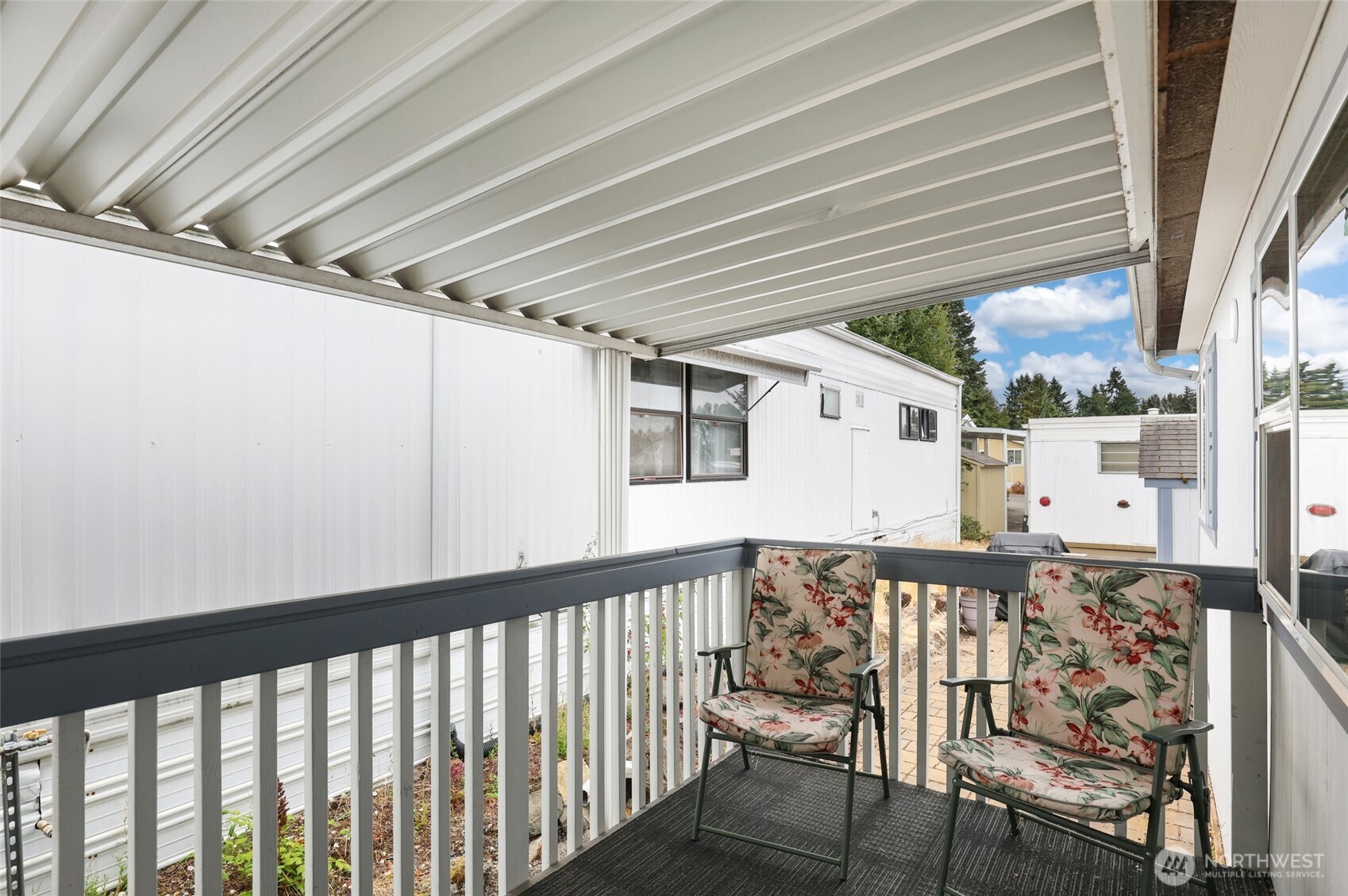3431 S 180th Place 67 Property Photo 3