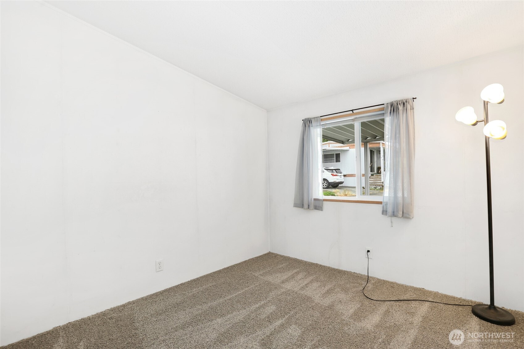 3431 S 180th Place 67 Property Photo 16