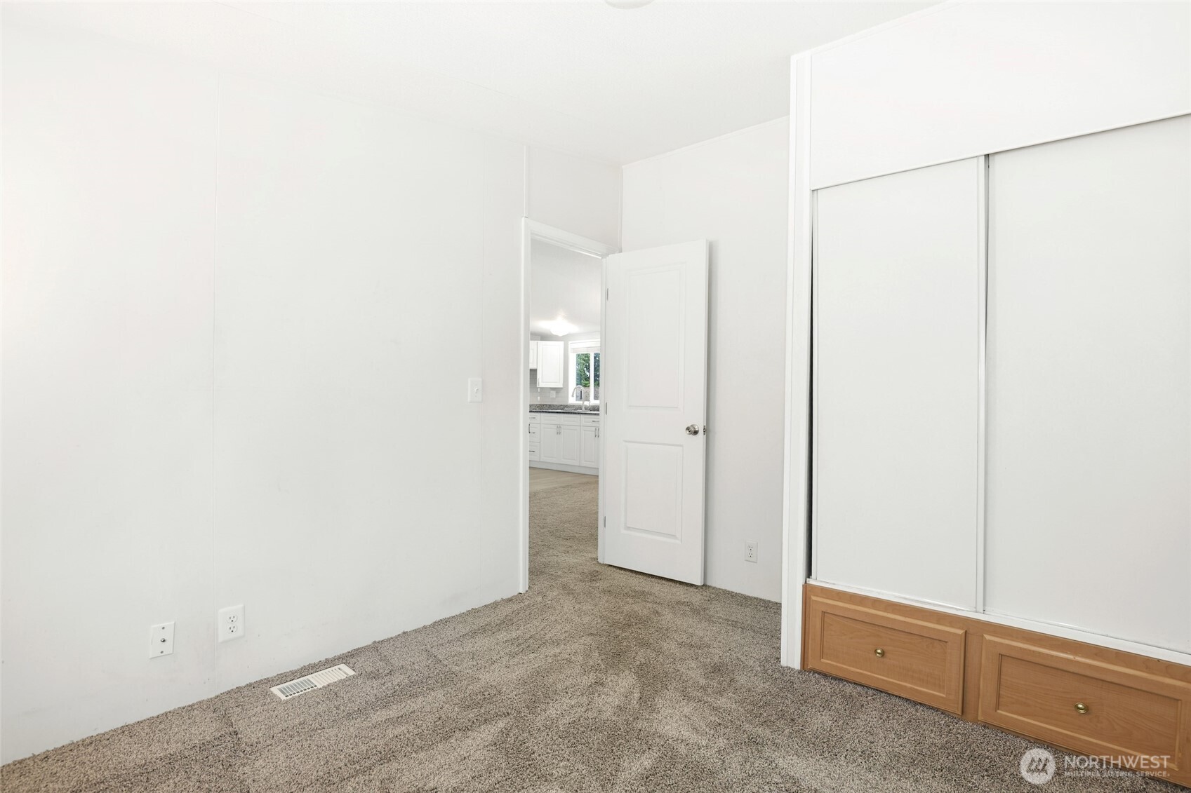 3431 S 180th Place 67 Property Photo 17