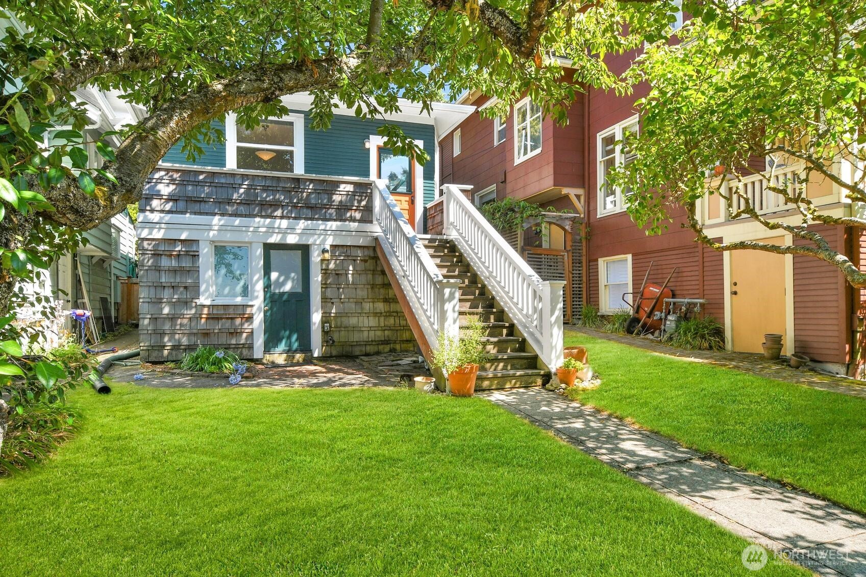 1904 9th Avenue Property Photo 2