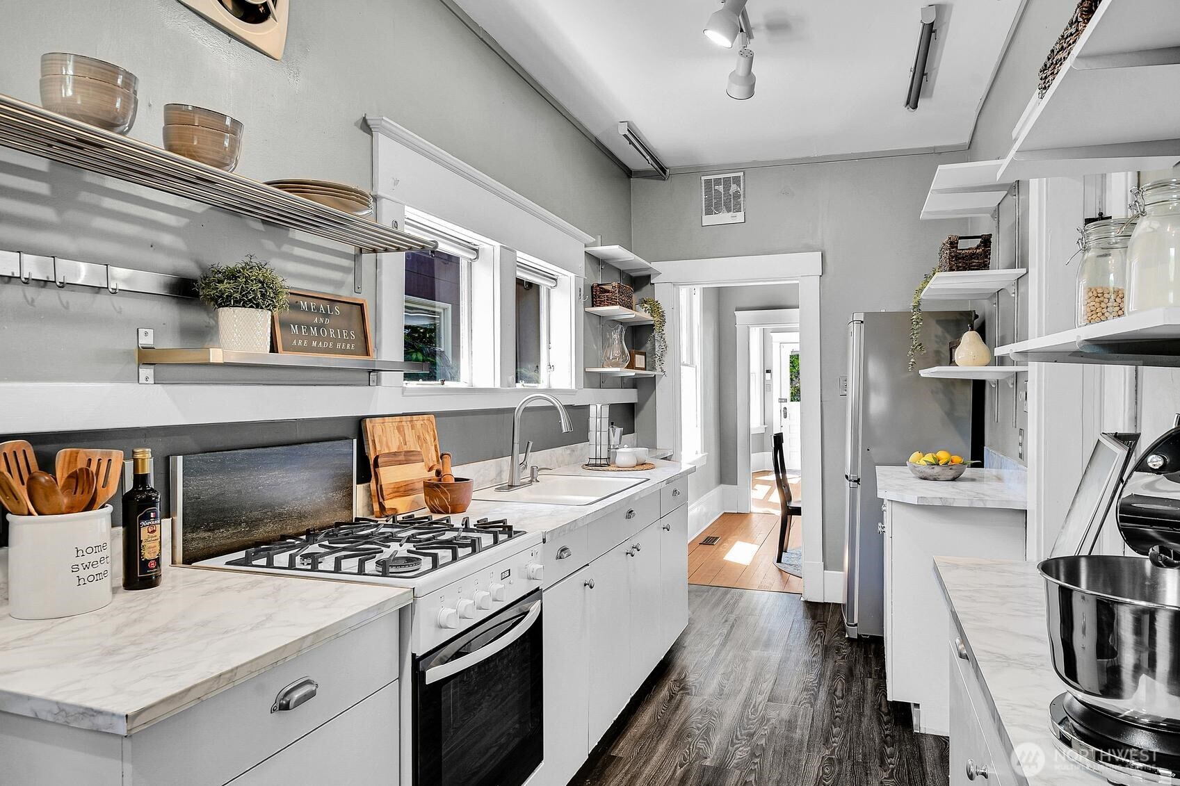 1904 9th Avenue Property Photo 14