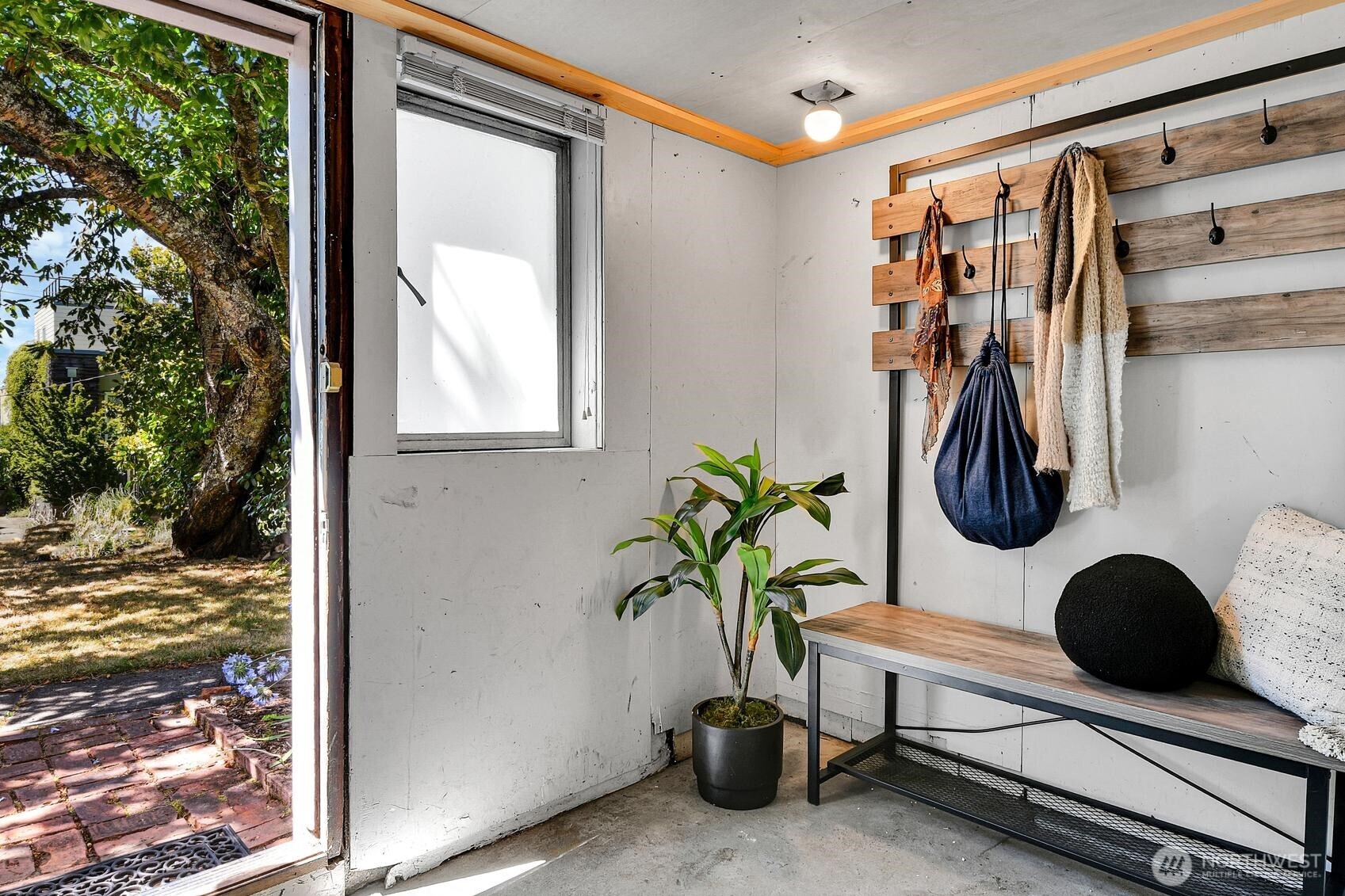 1904 9th Avenue Property Photo 23