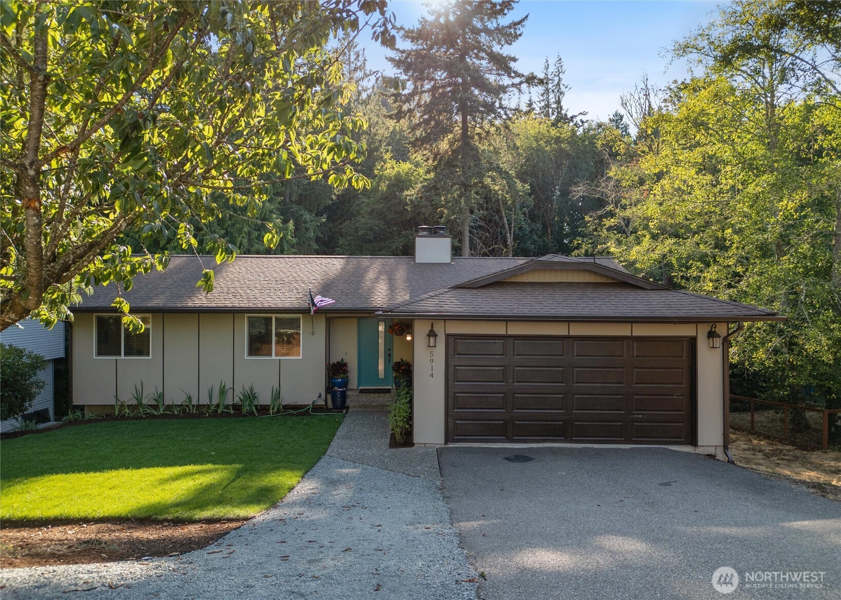 5914 43rd Avenue Property Photo 1
