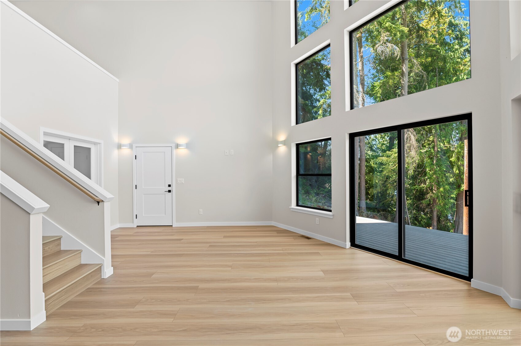 6828 Olive Avenue Property Photo 5