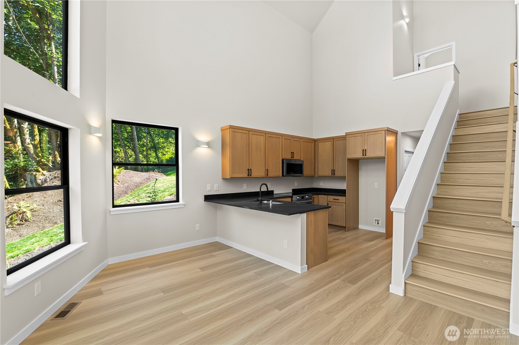 6828 Olive Avenue Property Photo 10