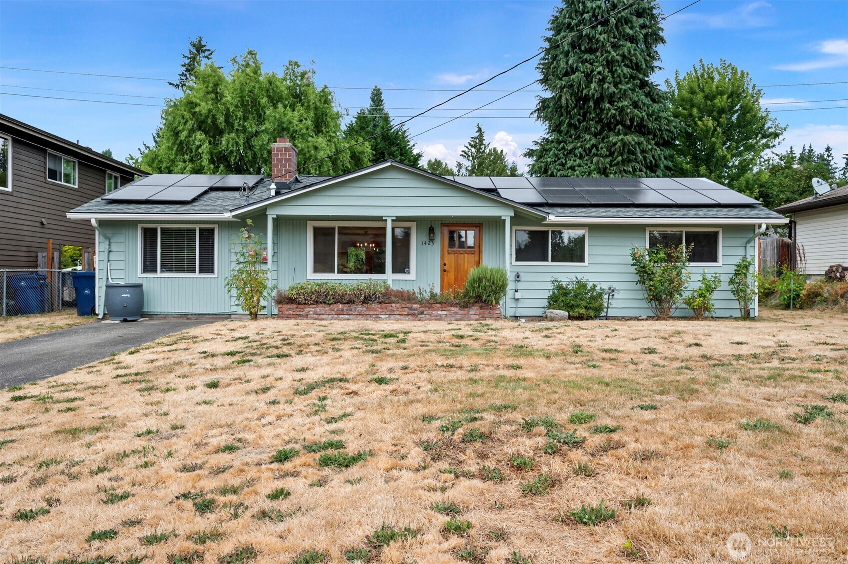 1423 212th Place Property Photo 1