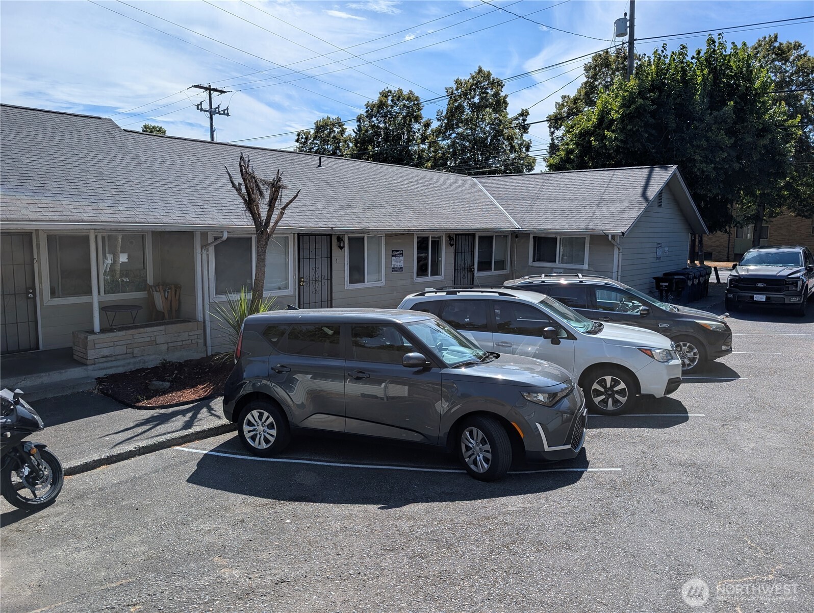 7410 Rainier Avenue Property Photo 2