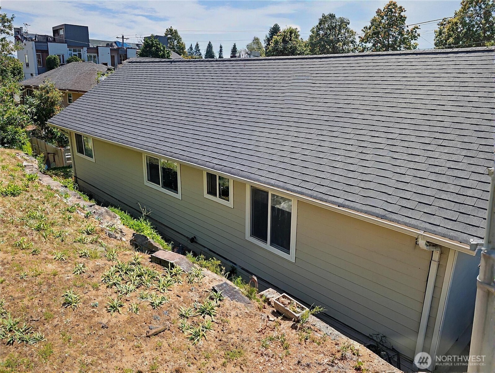 7410 Rainier Avenue Property Photo 4