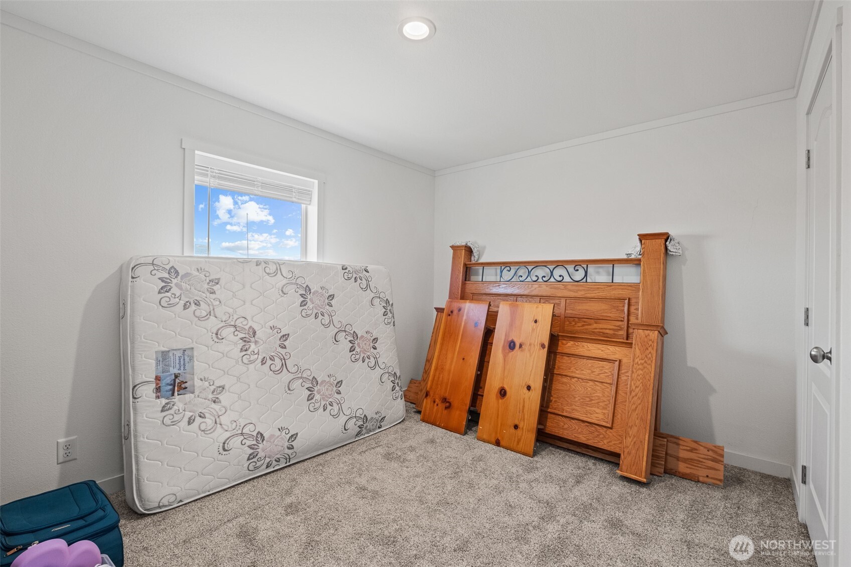 910 Canyon Trail Property Photo 18