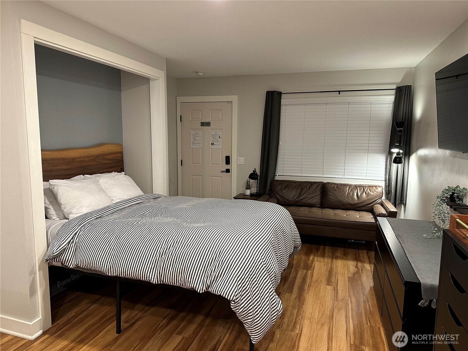 250 Tucker Avenue 3 Property Photo 9