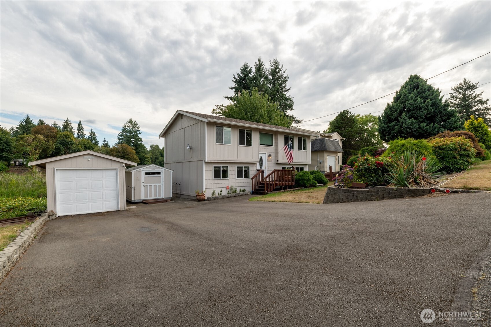 10223 Sitkum Drive Property Photo 5