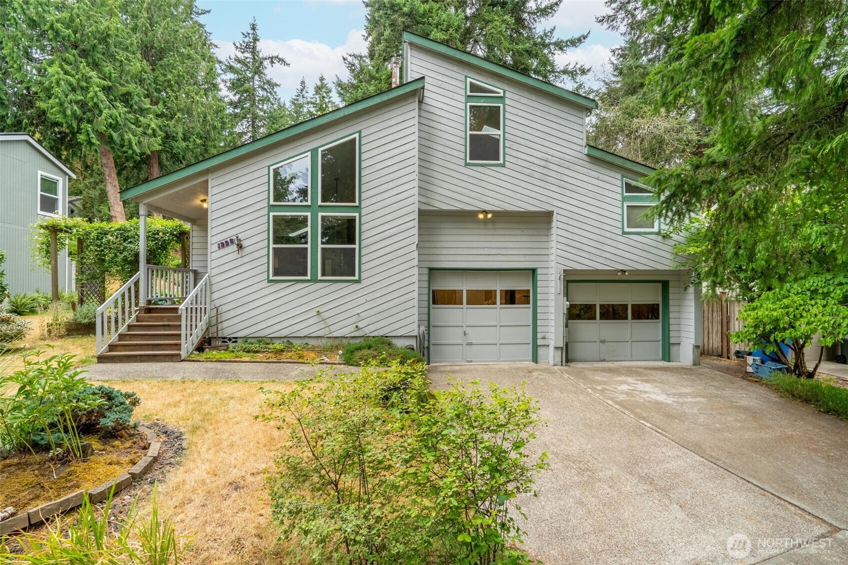 1225 Bay Loop Property Photo 1