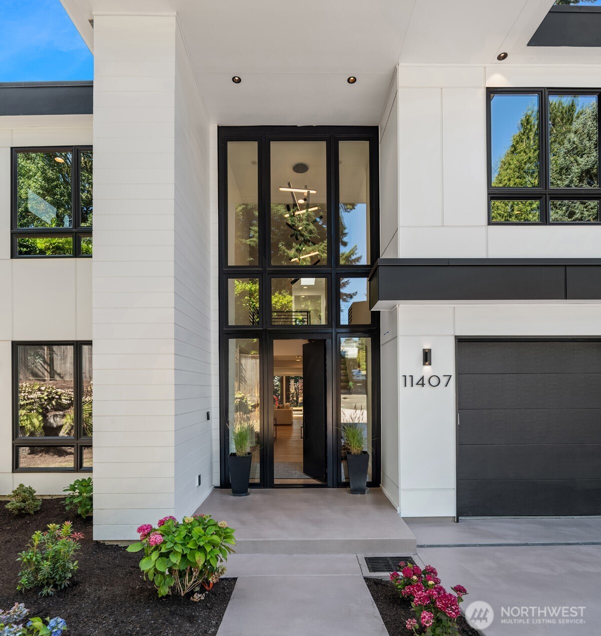 11407 Ne 103rd Place Property Photo 2