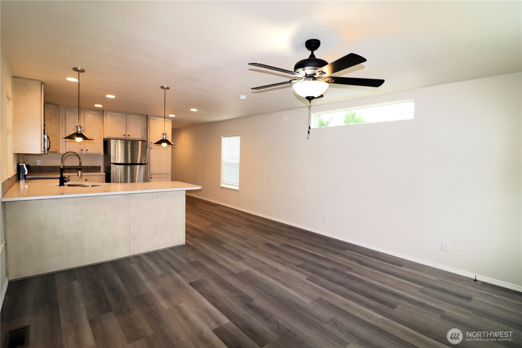1111 Archwood Drive 395 Property Photo 4