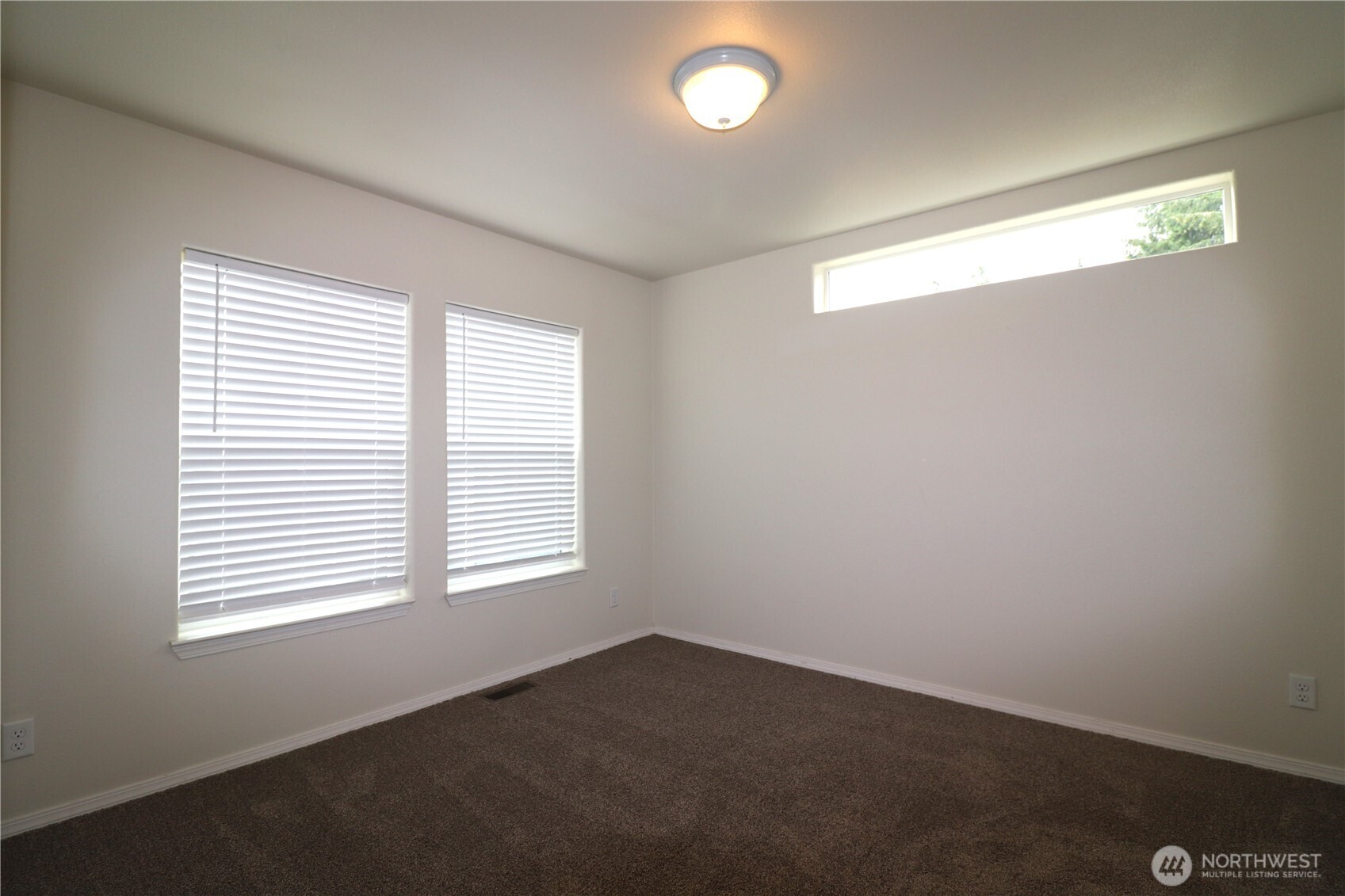 1111 Archwood Drive 395 Property Photo 12