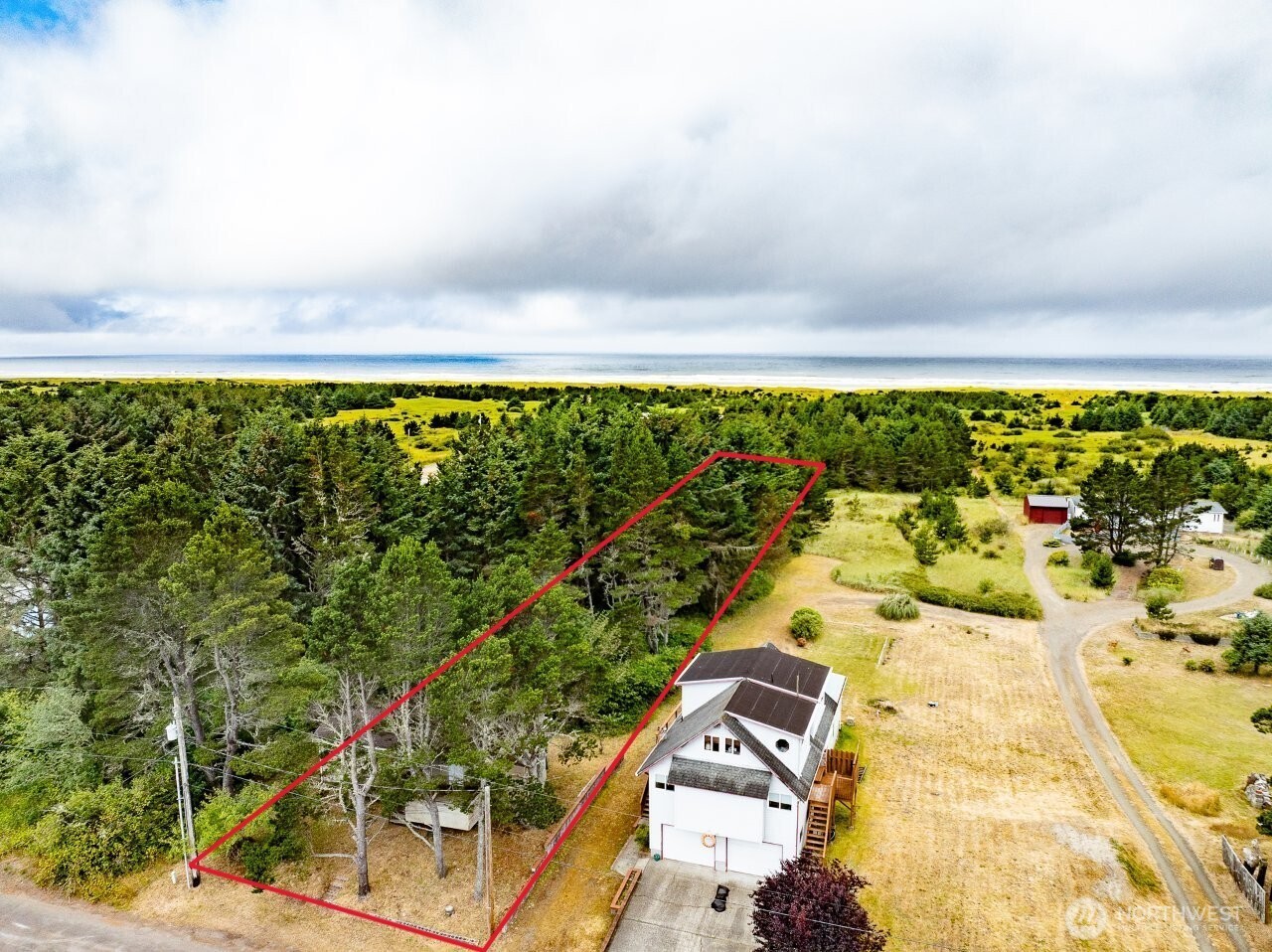 13907 N Alley Property Photo 1