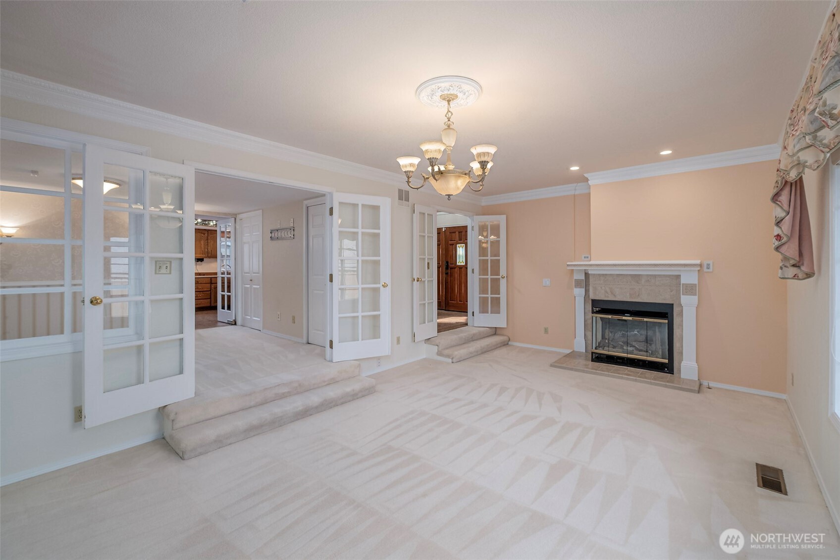 1513 Apollo Place Property Photo 6