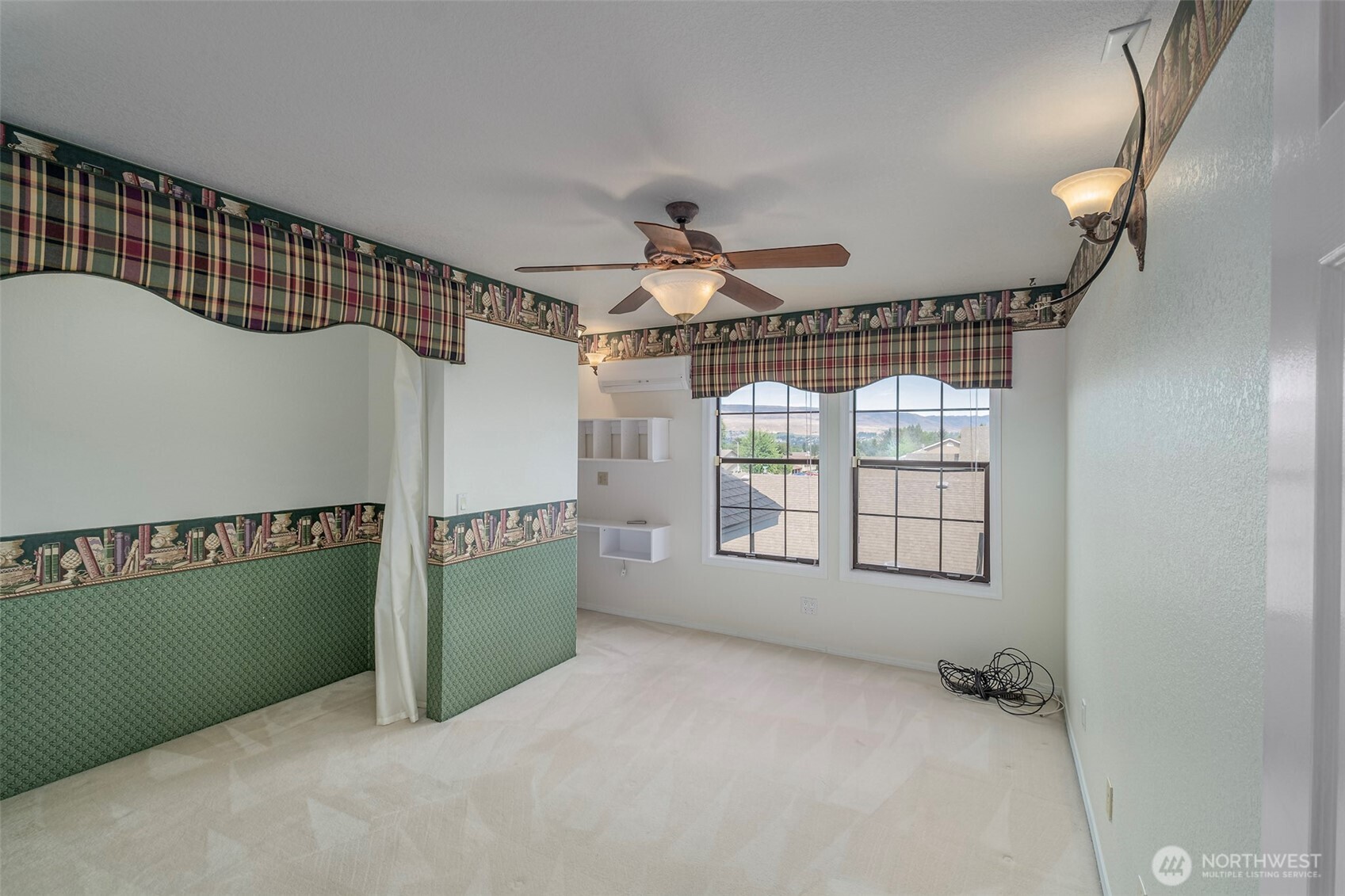 1513 Apollo Place Property Photo 23