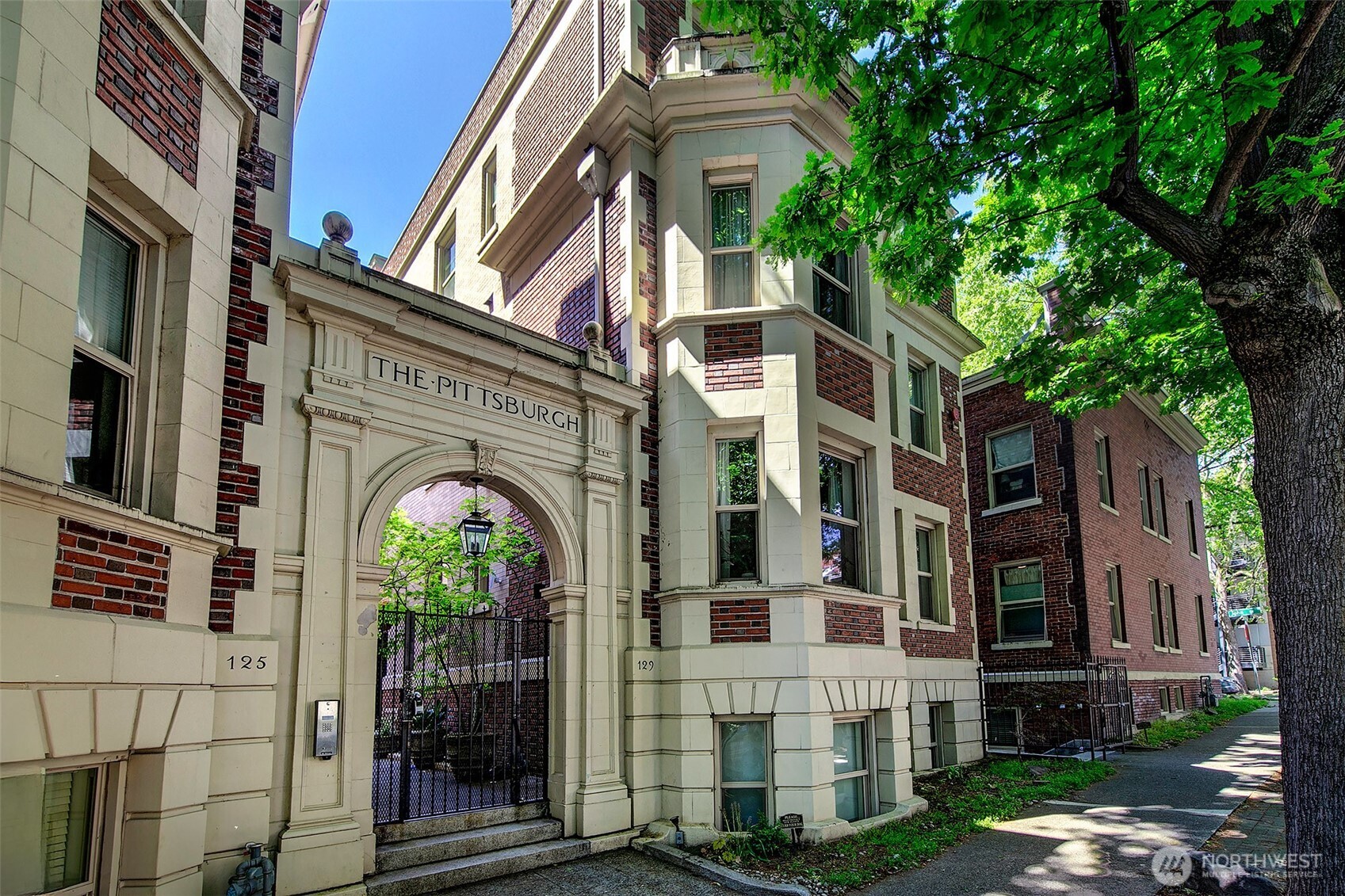 125 Warren Avenue J Property Photo 1