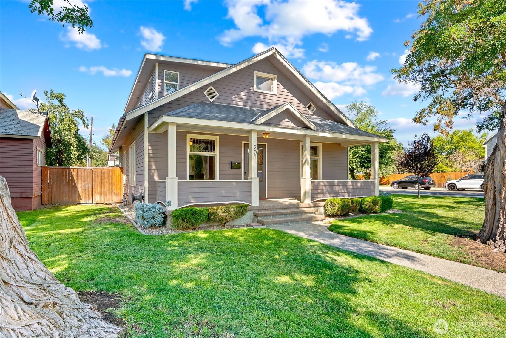 201 S Ruby Street Property Photo 1