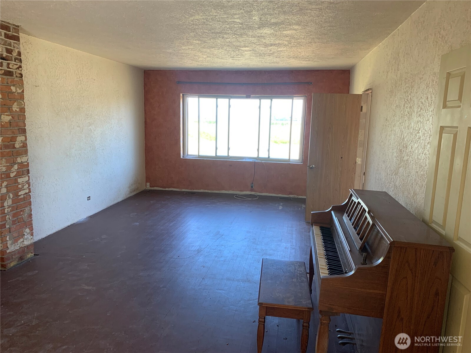 3037 Massey Road Property Photo 4