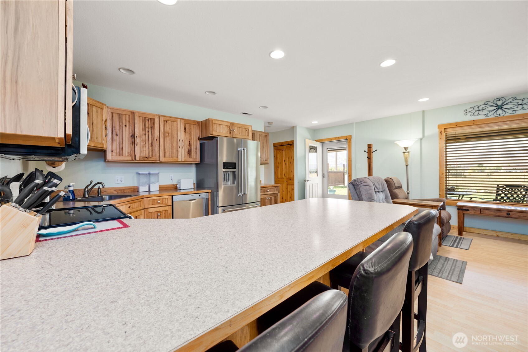 1813 Howard Flats Road Property Photo 4