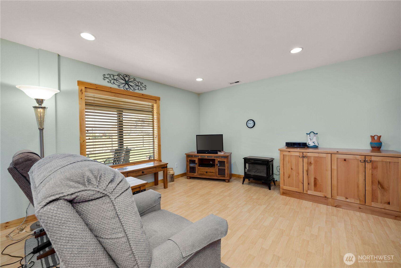 1813 Howard Flats Road Property Photo 6