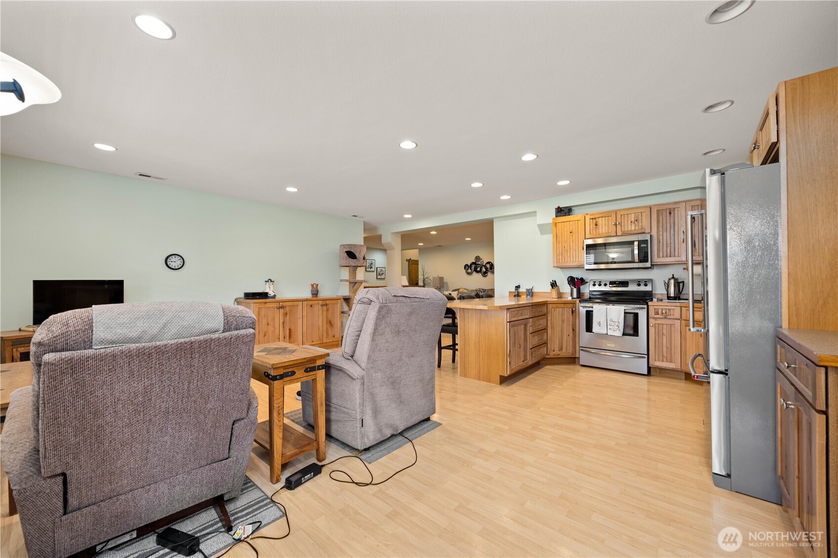 1813 Howard Flats Road Property Photo 7