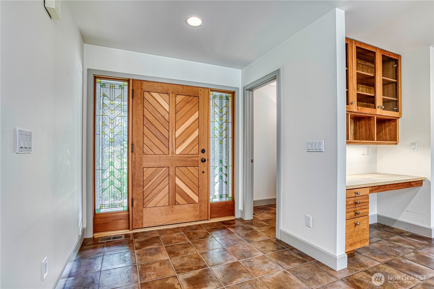 7580 Icicle Road Property Photo 3