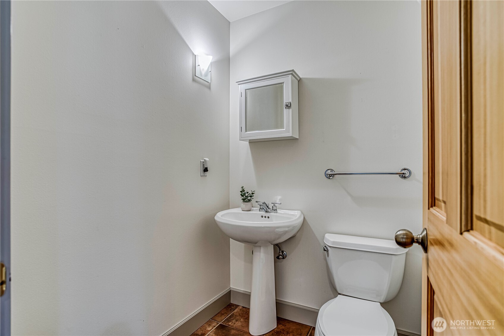 7580 Icicle Road Property Photo 15